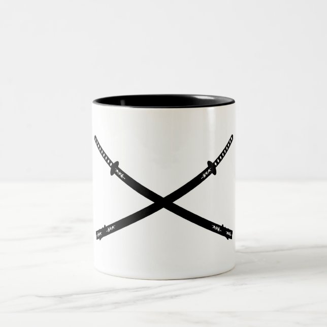 Crossed Katana Swords Mug (Center)