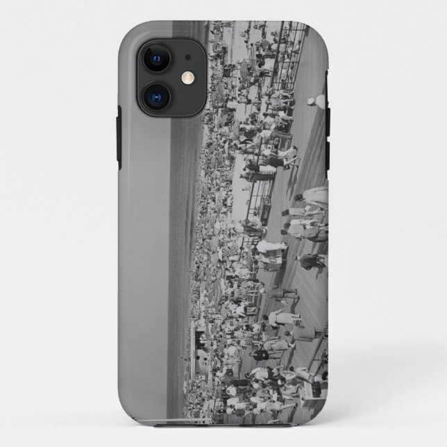 Crowd on Beach Case-Mate iPhone Case (Back)