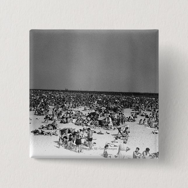 Crowded beach button (Front)