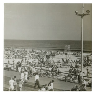Crowded Beach Tile