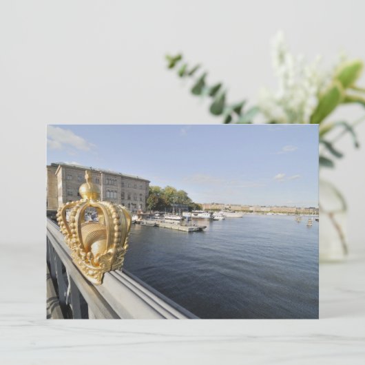 Crown (Standing Front)