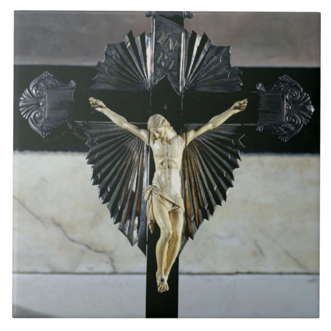 Crucifixion, 17th century (ivory) ceramic tile (Front)