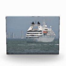 Cruise 7x5 Acrylic Block