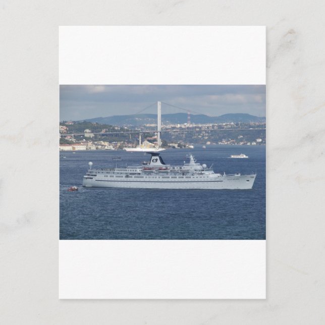 Cruise Liner Ocean Monarch Postcard (Front)