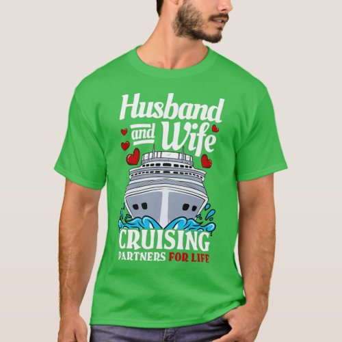 Cruise Vacation Couple Essential TShirt