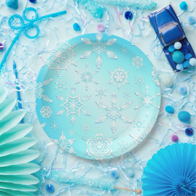 Crystal Snowflakes Pattern Paper Plates (Party)
