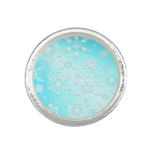 Crystal Snowflakes Pattern Ring