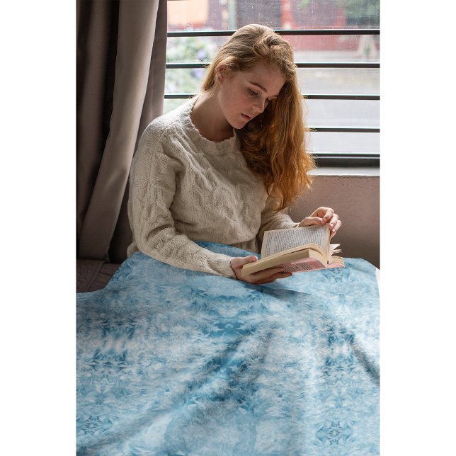 Crystalline Serenity | Blue & White Feather  Fleece Blanket (Creator Uploaded)