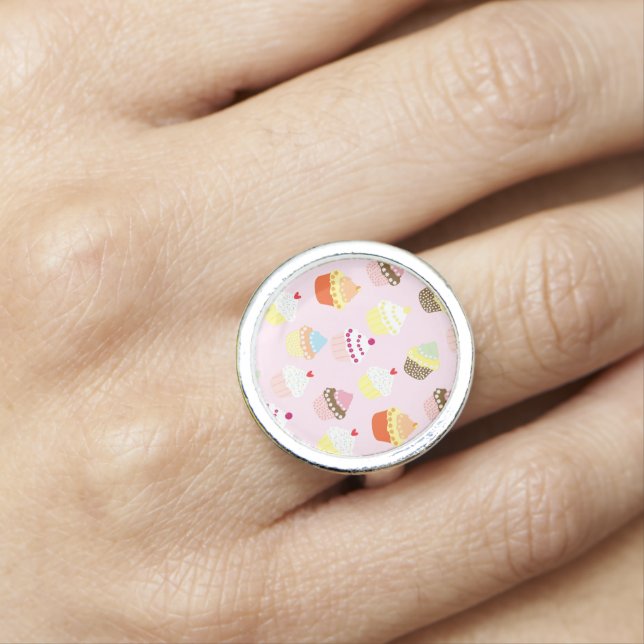Cupcake Party Ring (In Situ)