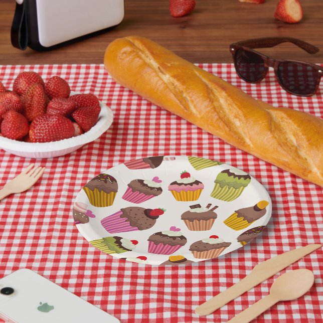 Cupcake Pattern, Muffin Pattern, Chocolate, Hearts Paper Plates (Picnic)