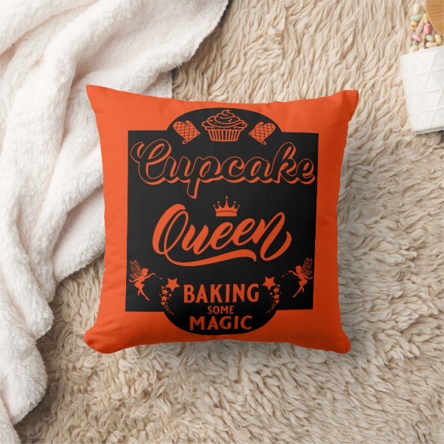 Cupcake Queen Throw Pillow (Blanket)