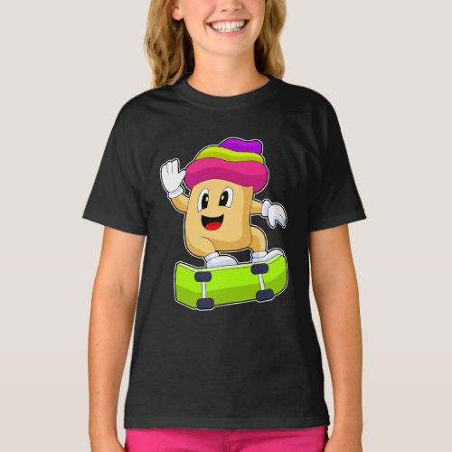 Cupcake Skater Skateboard T_Shirt