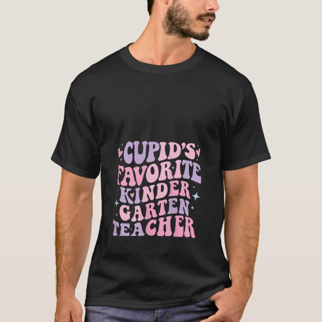 Cupids Favorite Kindergarten Teacher Valentines Re T-Shirt (Front)
