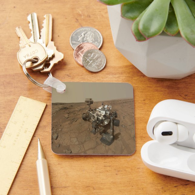 Curiosity Rover On The Surface Of Mars. Keychain (Desk)