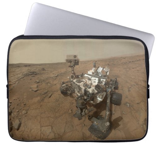 Curiosity Rover On The Surface Of Mars Laptop Sleeve