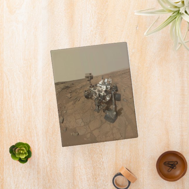 Curiosity Rover On The Surface Of Mars. Mini Binder (InSitu)