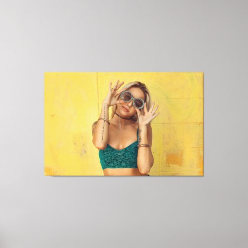 Custom Acrylic Portrait Wall Art – Personalized Gl