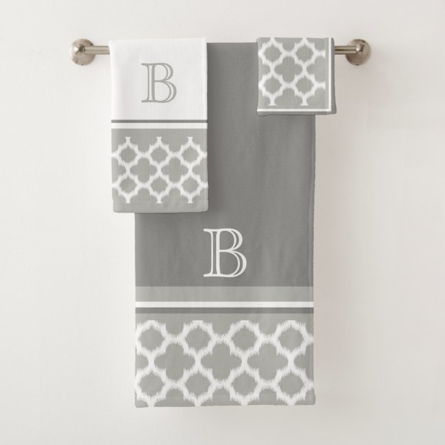 Custom Beige Gray White Retro Ikat Quatrefoil Art Bath Towel Set (Insitu)