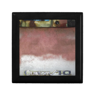 custom deluxe pink and white gift box