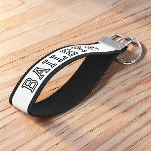 Custom Dog Name Paw Print Wrist Keychain