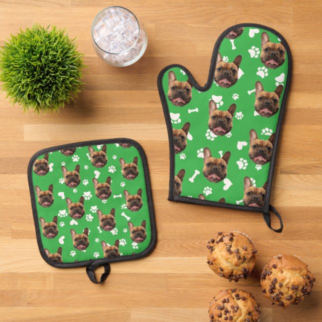 Custom Face Personalized Christmas Kitchen Gift Oven Mitt & Pot Holder Set (Top Down)