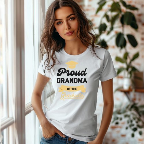 Custom Family Proud Grandma of the Graduate  T_Shirt