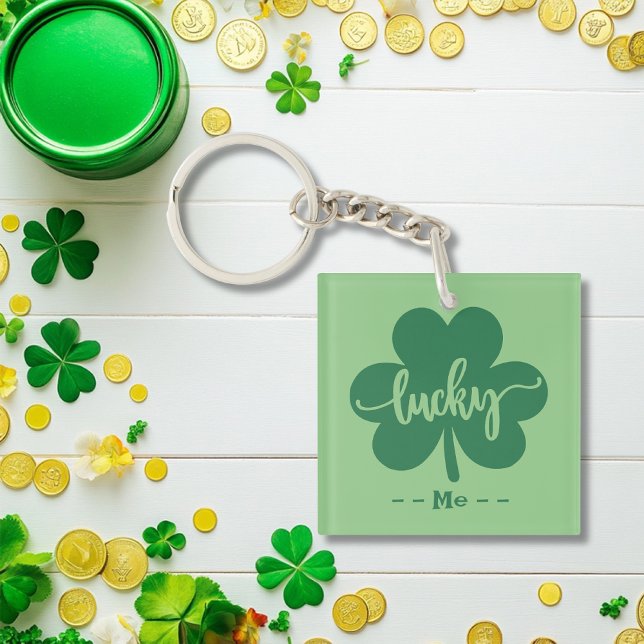 Custom Green Lucky Clover St. Patrick Day round Keychain (Custom Green Lucky Clover St. Patrick Day round Keychain)