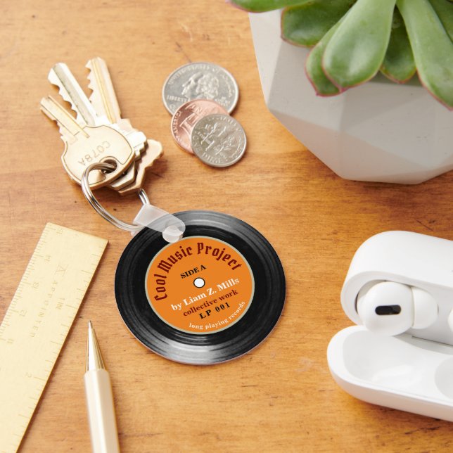 custom l.p. vinyl record Keychain with name (Desk)