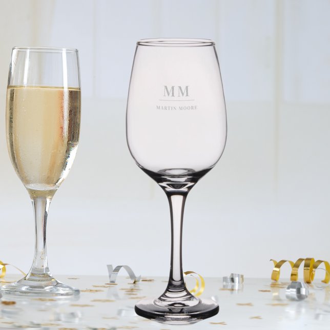 Custom monogram initials name wine glass (Creator Uploaded)