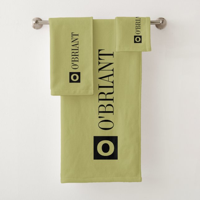 Custom monogram olive green bathroom towel set (Insitu)