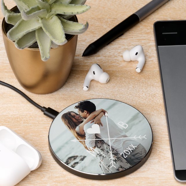 Custom Monogrammed Love Heart Arrows 2022 Wireless Charger (Desk 2)