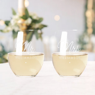Custom Mr. and Mrs. Est. Modern Elegant Newlywed Stemless Wine Glass