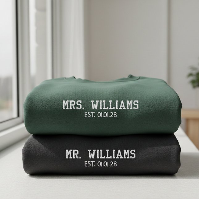 Custom Mr and Mrs Sweatshirt Gift for Newlyweds (Custom Modern Script Sweatshirt Gift for Newlyweds, Engagement Sweatshirt Gift for Future Bride)