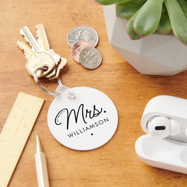 Custom Mrs. Est. Modern Elegant Script Newlywed Keychain (Desk)