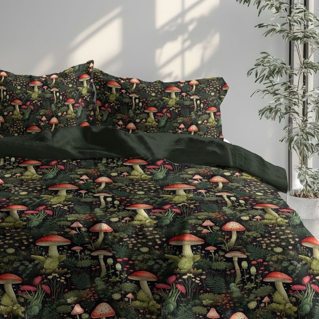 Custom Nature Duvet Mushrooms in Warm Colors (Custom Nature Duvet Mushrooms in Warm Colors)