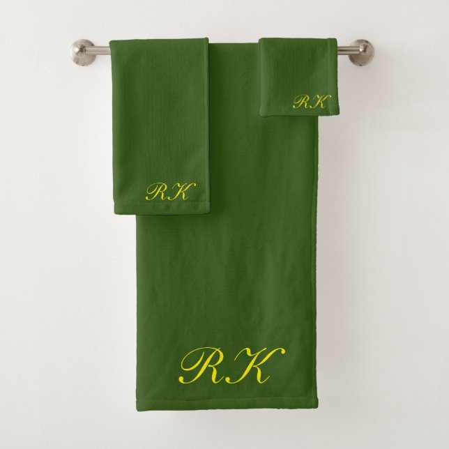 Custom Personalized Towels, Christmas Monogrammed Bath Towel Set (Insitu)