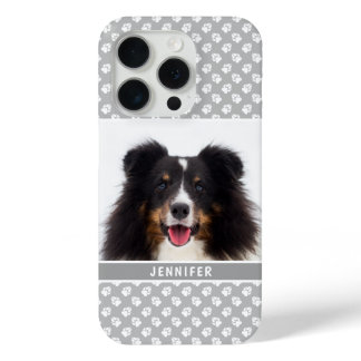 Custom Pet Photo With White Paws On Gray &amp; Name iPhone 15 Pro Case