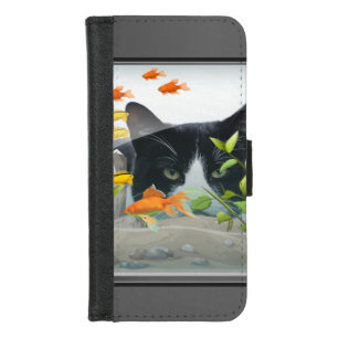 Custom Photo Cat Peering in Fish Tank iPhone 8/7 Wallet Case