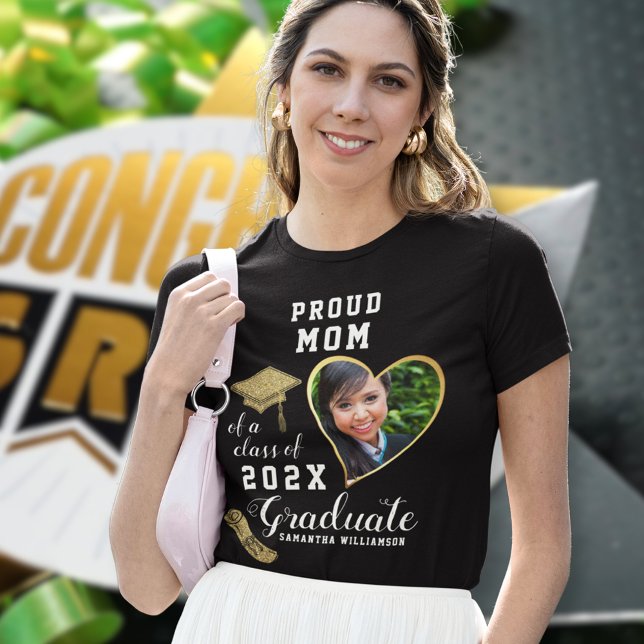 Custom Photo Proud Mom Class of 2026 Graduate T-Shirt (Creator Uploaded)