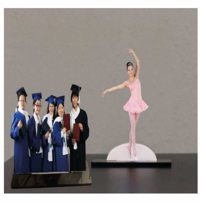 Custom Photo Sculptures turns a photo into statue (Front)