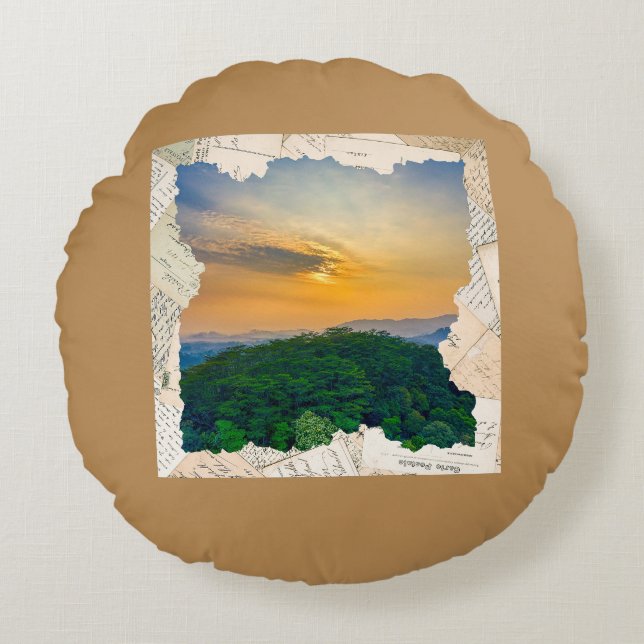 Custom Photo Vintage Newspaper Frame  Round Pillow (Front)