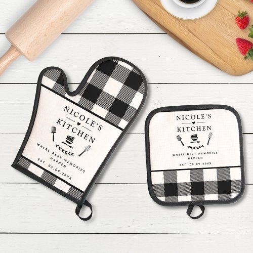 Custom Text Black and White Buffalo Plaid Oven Mitt  Pot Holder Set