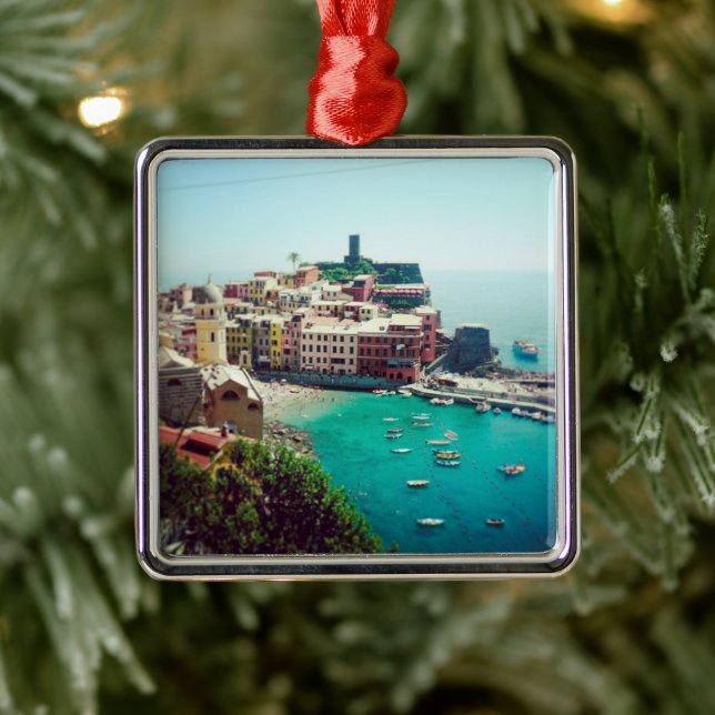 Custom Travel Photo Keepsake Metal Ornament (Tree)