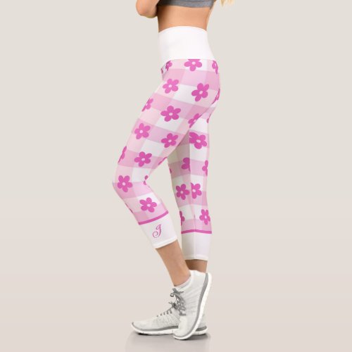 Custom Trendy Cute Pink White Checkered Floral  Capri Leggings