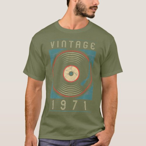 Custom Vintage 1971 Vinyl Turntable Retro DJ T_Shirt