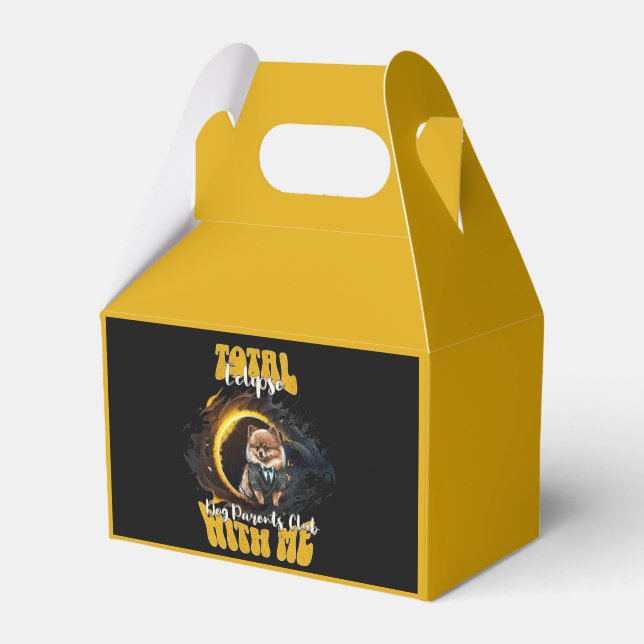 Customizable Date Total Eclipse Dog Parents' club Favor Boxes (Front Side)