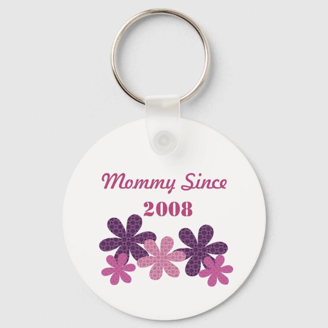 Customizable Flower Mommy Since Keychain, Purple Keychain (Front)