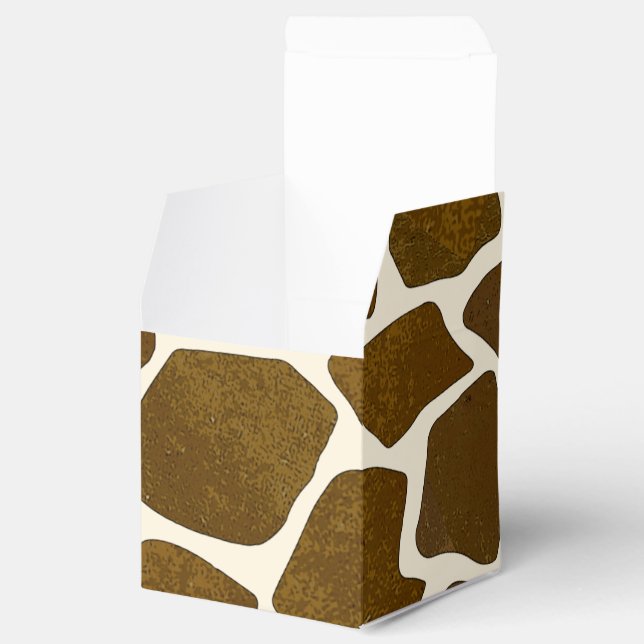 Customizable Giraffe Print Favor Box (Opened)