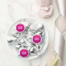 Customizable monogramm and years