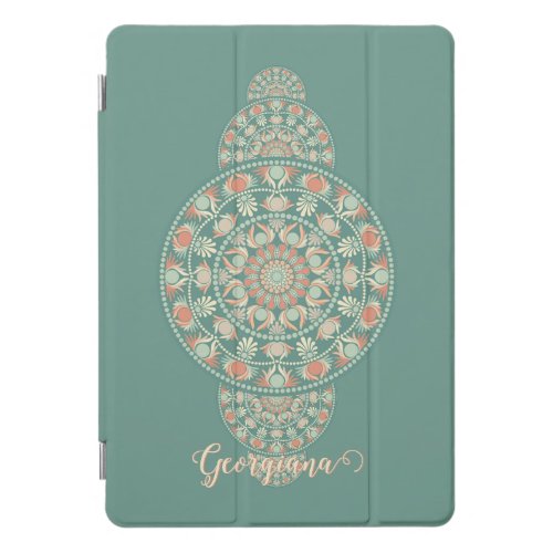 Customized Sage &amp; Sand Retro Ornamental Mandala iPad Pro Cover